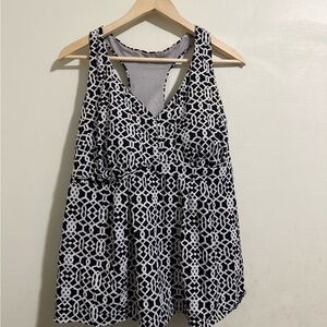 Lands' End Black and White Geometric Swim Tank Top